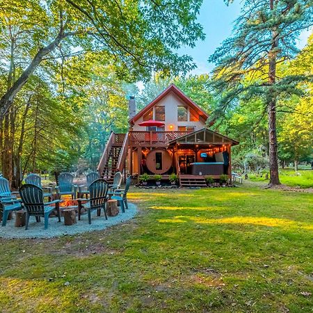 Poconos Ski Retreat With Sauna, Hot Tub, And Game Room Lake Harmony Eksteriør bilde