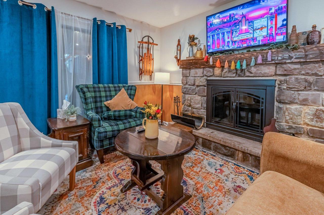 Poconos Ski Retreat With Sauna, Hot Tub, And Game Room Lake Harmony Eksteriør bilde
