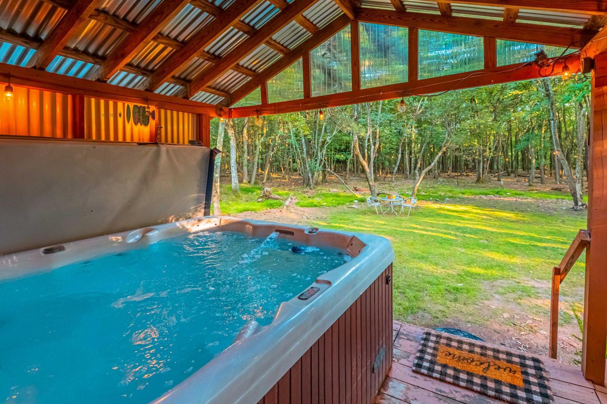 Poconos Ski Retreat With Sauna, Hot Tub, And Game Room Lake Harmony Eksteriør bilde