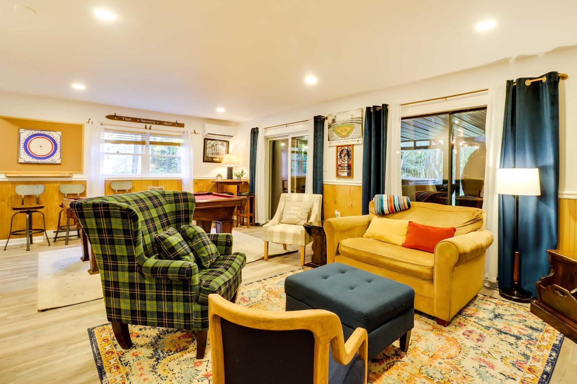 Poconos Ski Retreat With Sauna, Hot Tub, And Game Room Lake Harmony Eksteriør bilde